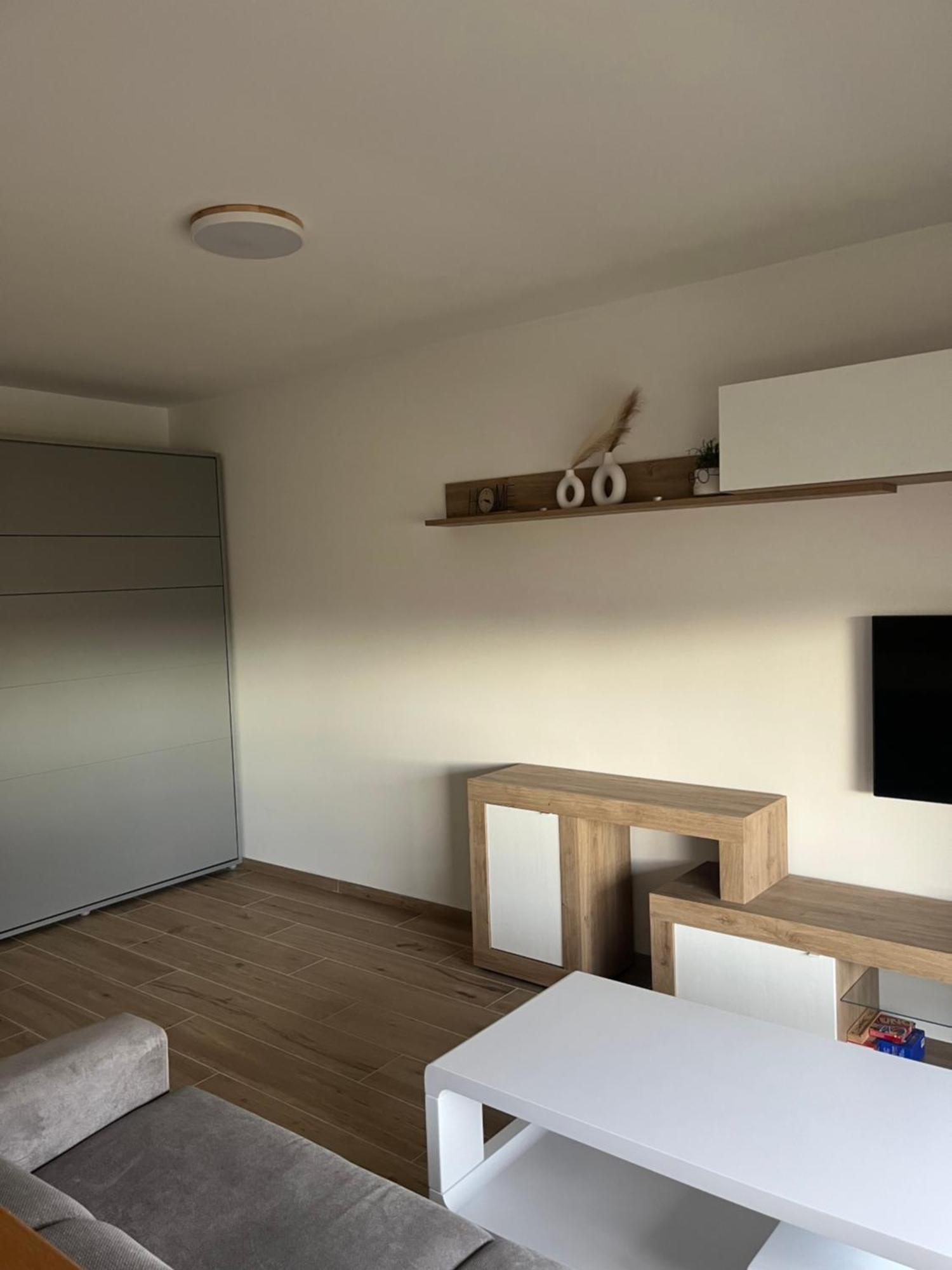 Studio Kialeo Pres De La Plage Avec Parking Roquebrune-Cap-Martin Luaran gambar