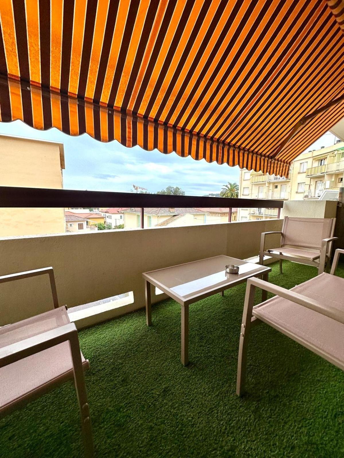 Studio Kialeo Pres De La Plage Avec Parking Roquebrune-Cap-Martin Luaran gambar